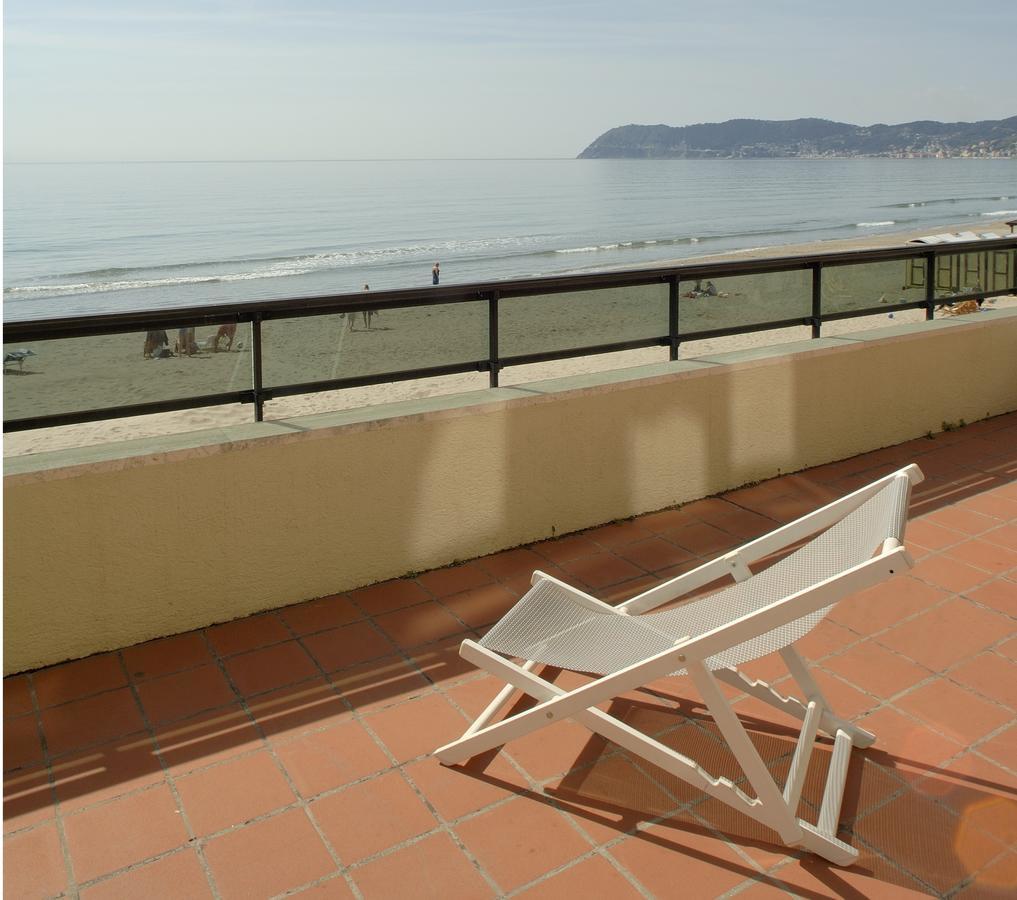 Residence Sole Mare Alaxi Hotels Αλάσιο Εξωτερικό φωτογραφία