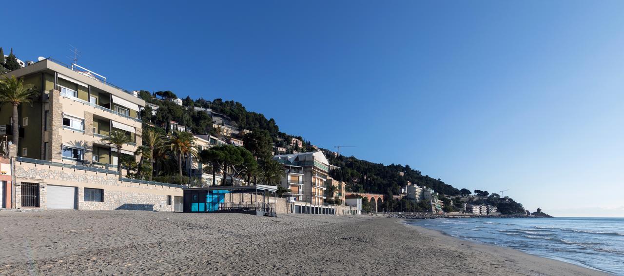 Residence Sole Mare Alaxi Hotels Αλάσιο Εξωτερικό φωτογραφία